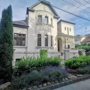 Apartament Kuria With Free Parking, Budapeszt